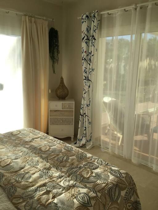 Alcazaba Blue Lagoon 3 Bedroom, Ground Floor Apartment Estepona Esterno foto