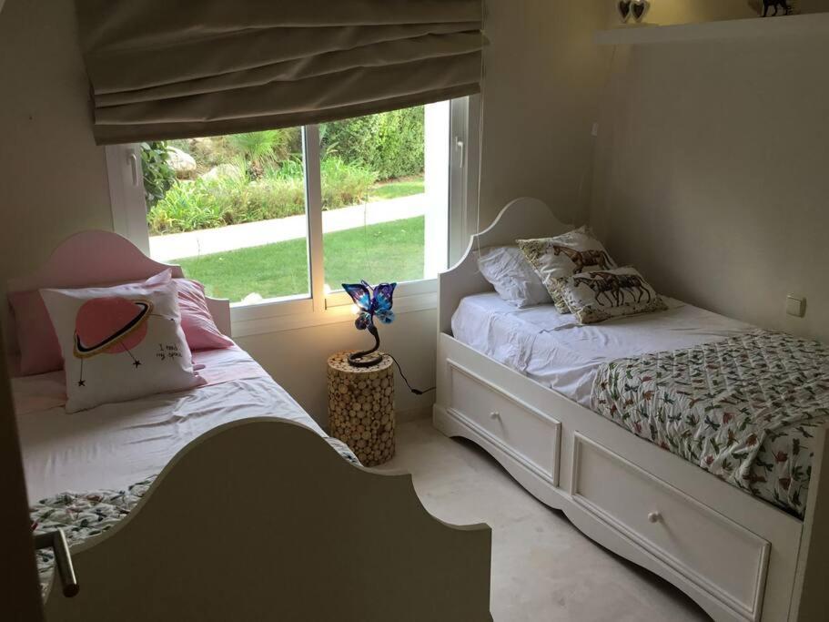 Alcazaba Blue Lagoon 3 Bedroom, Ground Floor Apartment Estepona Esterno foto
