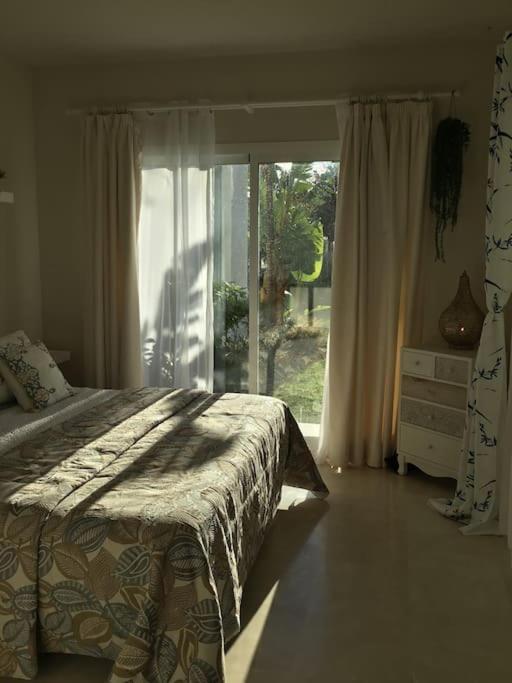 Alcazaba Blue Lagoon 3 Bedroom, Ground Floor Apartment Estepona Esterno foto