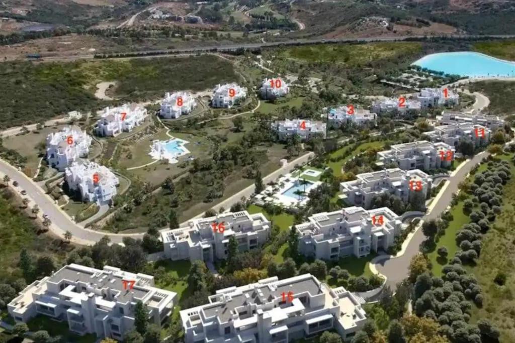 Alcazaba Blue Lagoon 3 Bedroom, Ground Floor Apartment Estepona Esterno foto